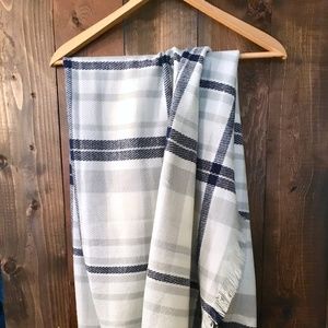 White/navy Blanket Scarf - so soft!